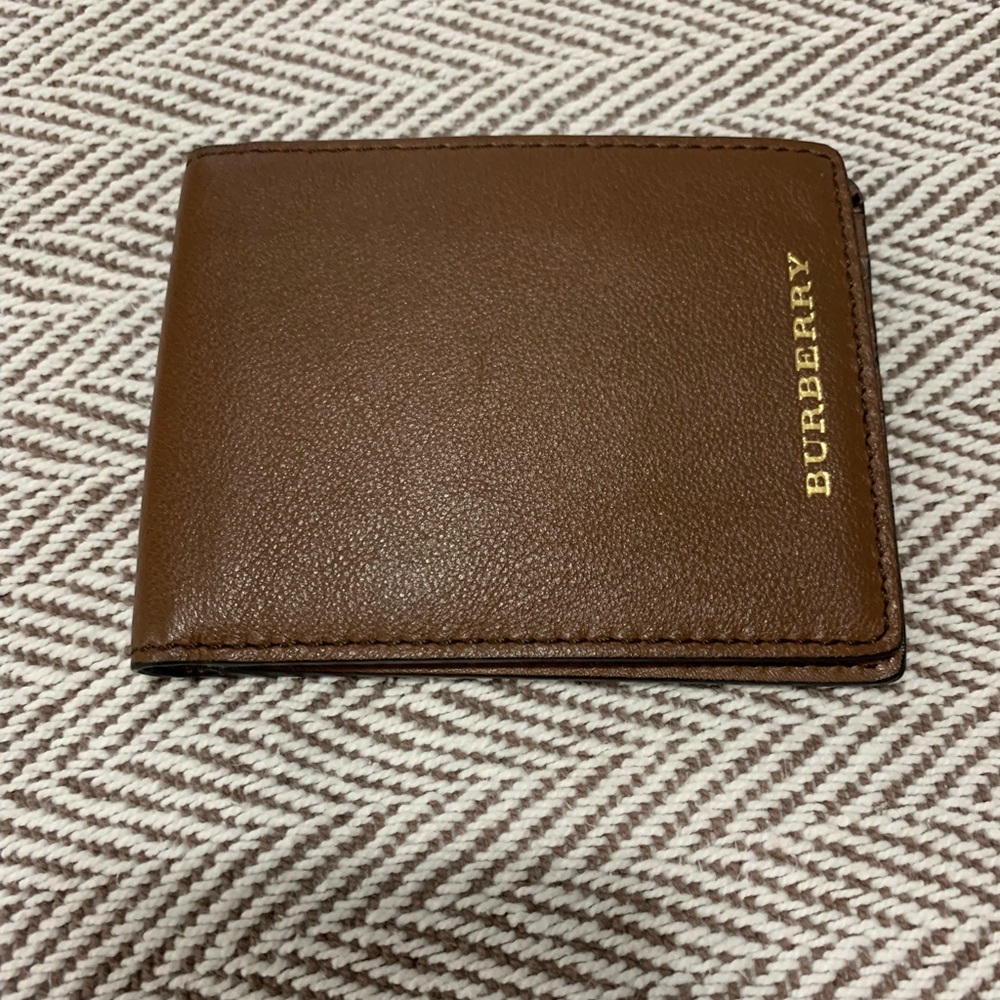 Burberry wallet